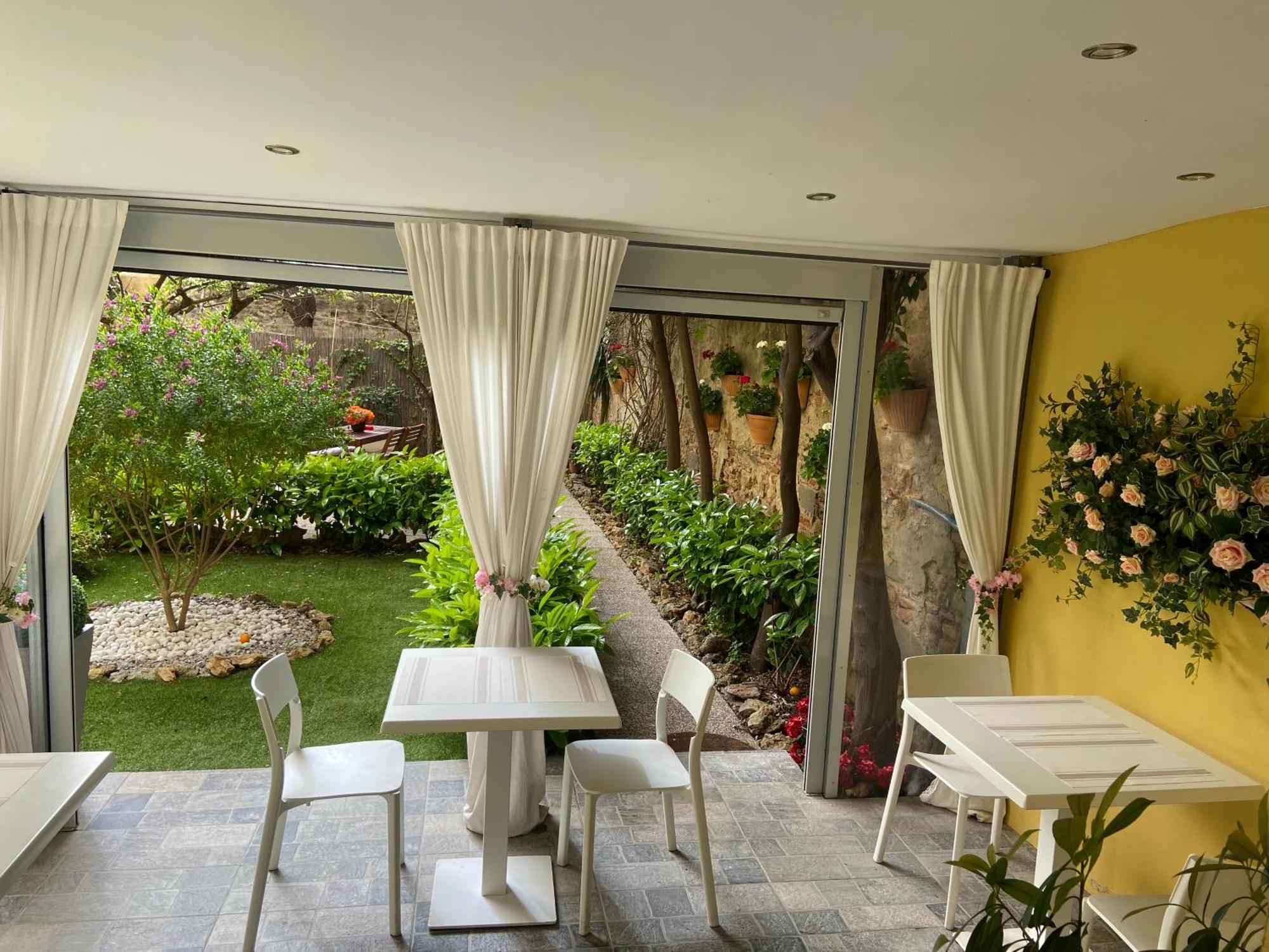 Paradise Inn ลีวอร์โน ภายนอก รูปภาพ